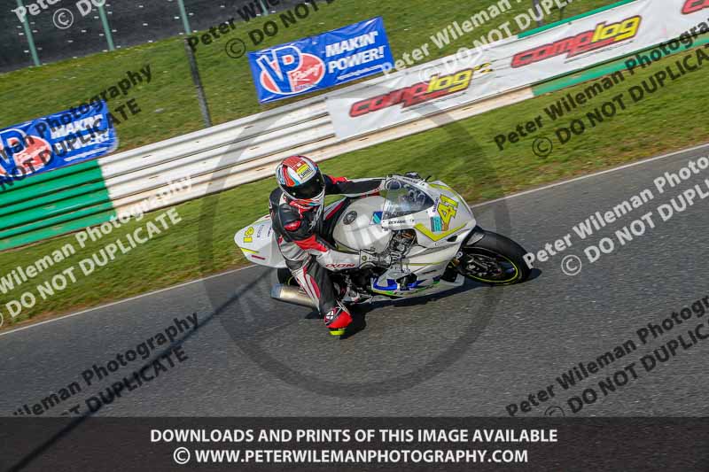 PJM Wedding Photography;enduro digital images;event digital images;eventdigitalimages;mallory park;mallory park photographs;mallory park trackday;mallory park trackday photographs;no limits trackdays;peter wileman photography;racing digital images;trackday digital images;trackday photos